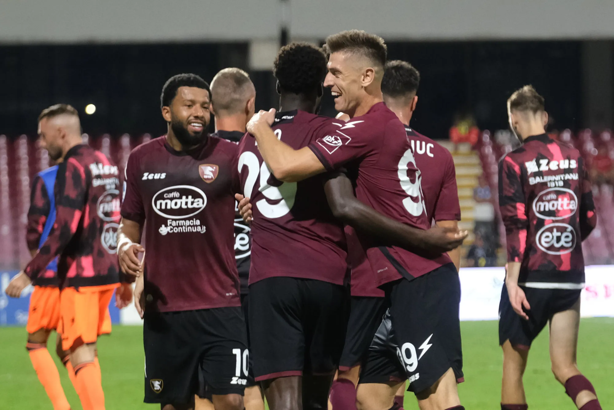 Foto Alessandro Garofalo/LaPresse 05 Settembre 2022 - Salerno, Italia - sport, calcio - Salernitana vs Empoli - Campionato italiano di calcio Serie A TIM 2022/2023 - Stadio Arechi. Nella foto: Boulaye Dia (Salernitana) esultanza 2-1 September 05, 2022 Salerno, Italy - sport, calcio - Salernitana vs Empoli - Italian Serie A Football Championship 2022/2023 - Arechi Stadium. In the pic: Boulaye Dia (Salernitana) celebrates after scoring a goal 2-1 - Photo by Icon sport