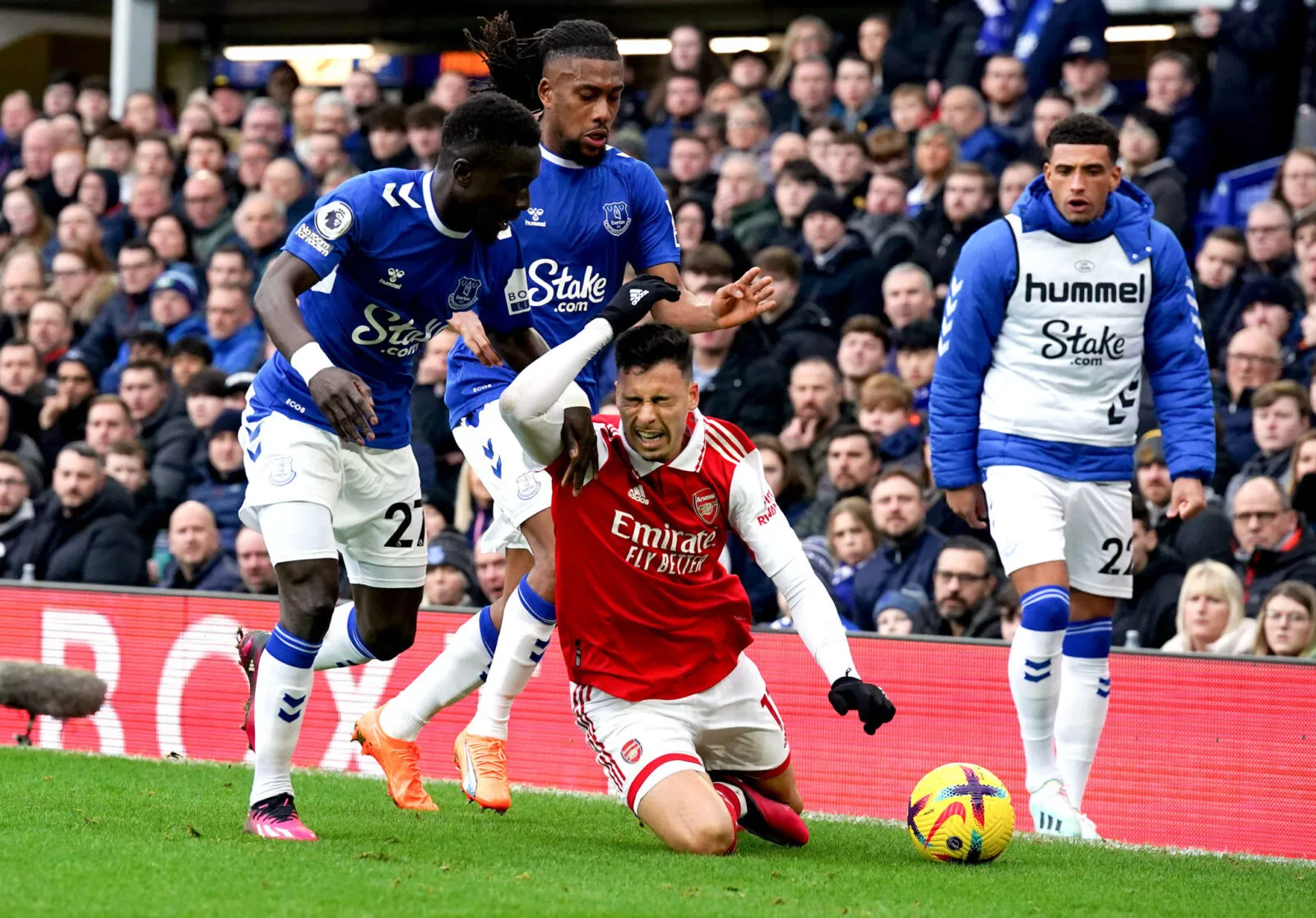 Everton fait chuter Arsenal 