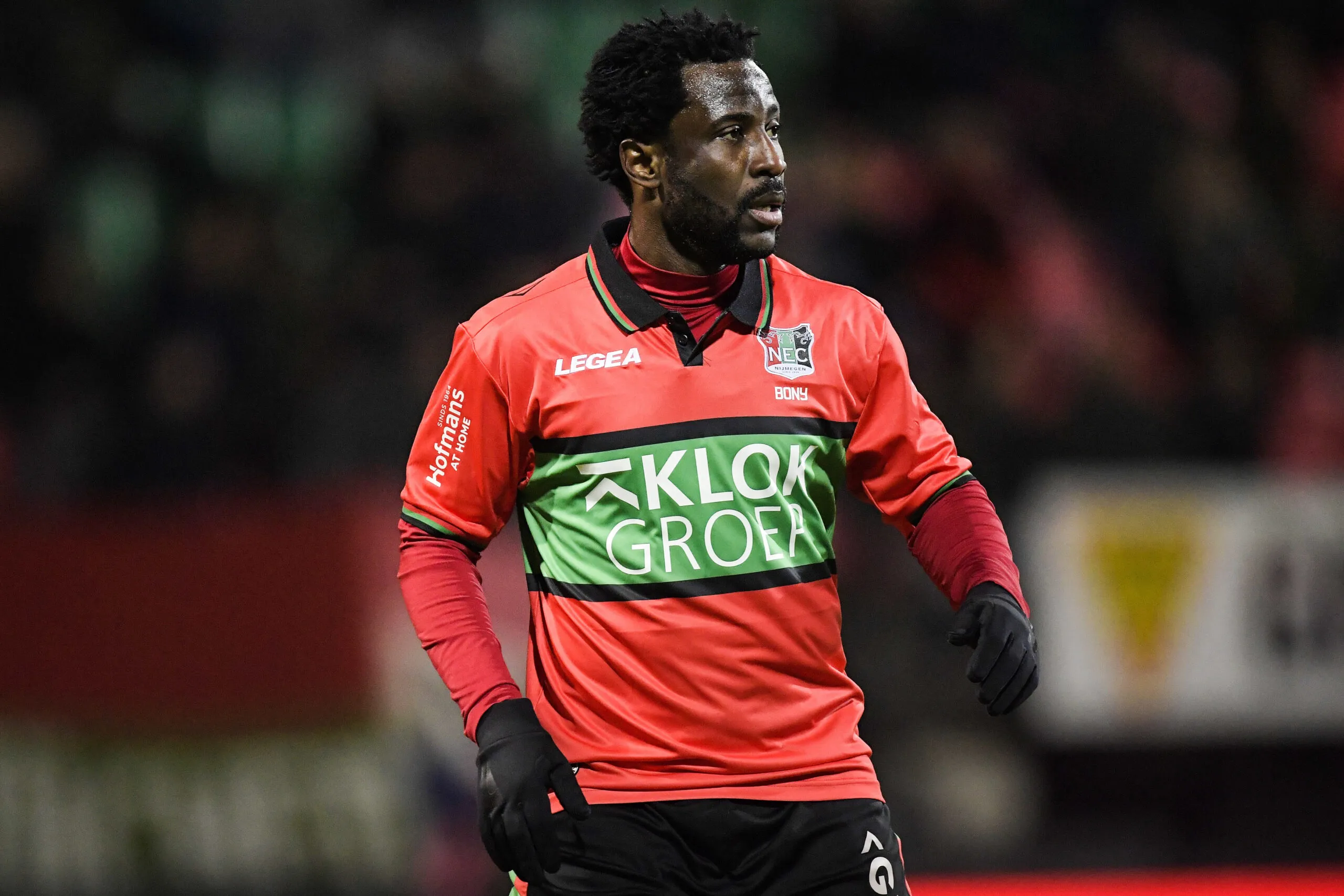 Wilfried Bony atterrit en Bolivie