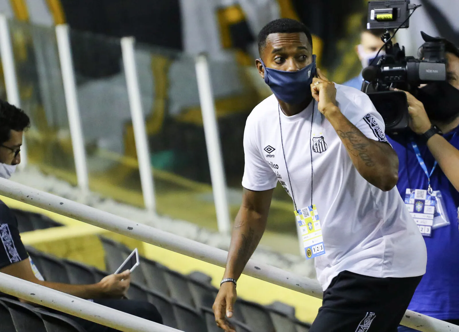 La justice italienne demande que Robinho purge sa peine au Brésil