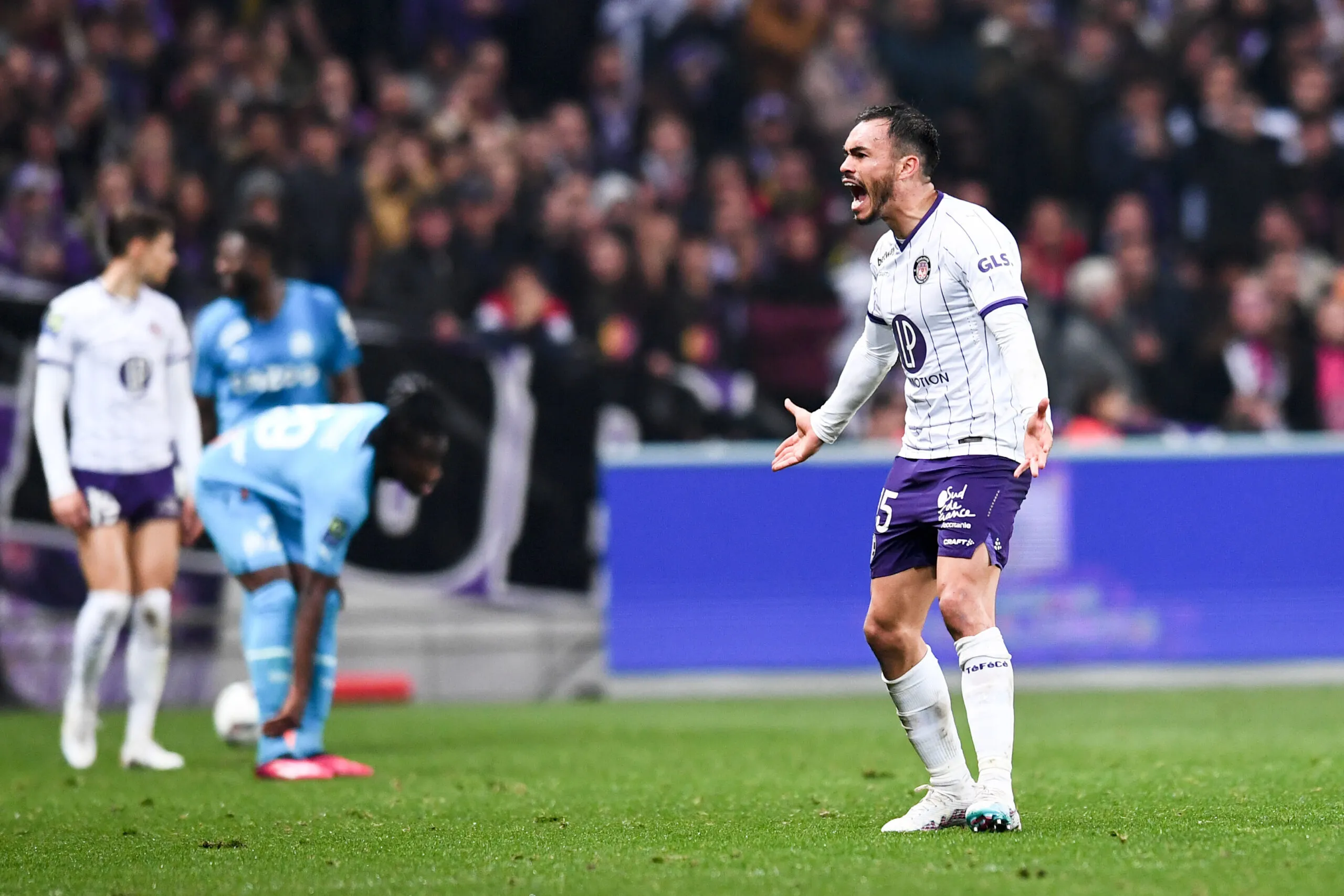 Les Toulousains remontés contre l’arbitrage