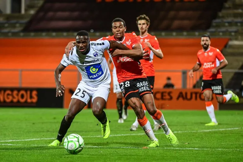 Lorient retrouve son trône, Orléans rit jaune