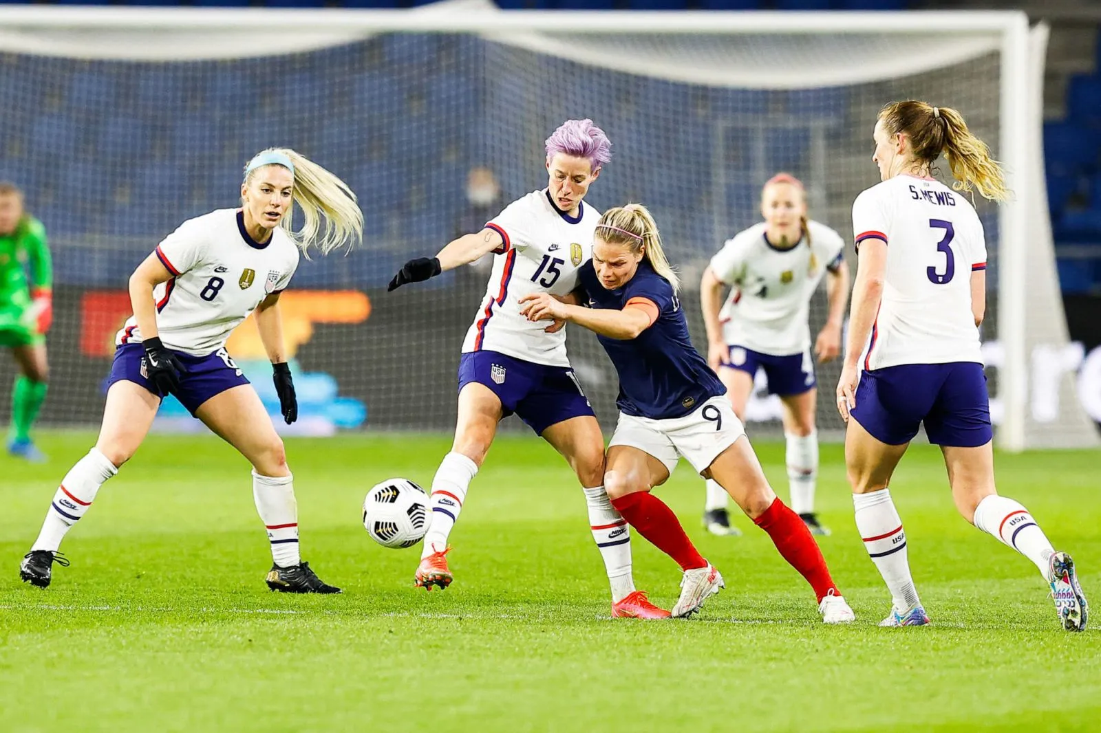 Rapinoe et Morgan apportent leur soutien aux Bleues