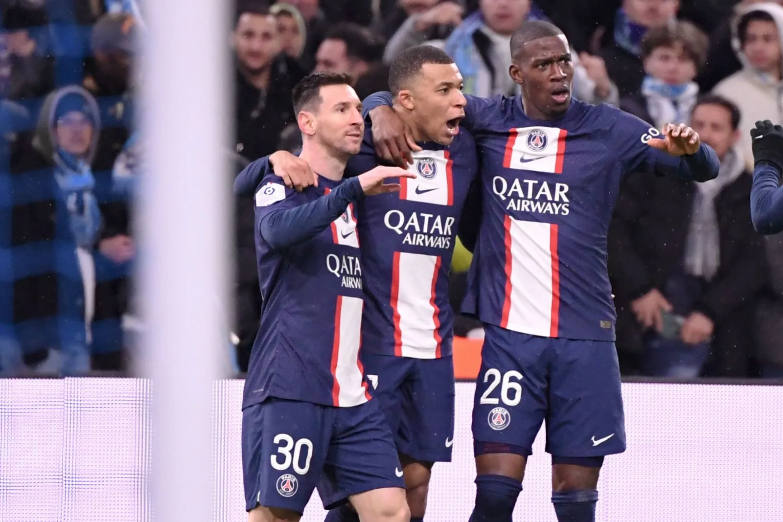 Mbappé et Paris éteignent le Vélodrome