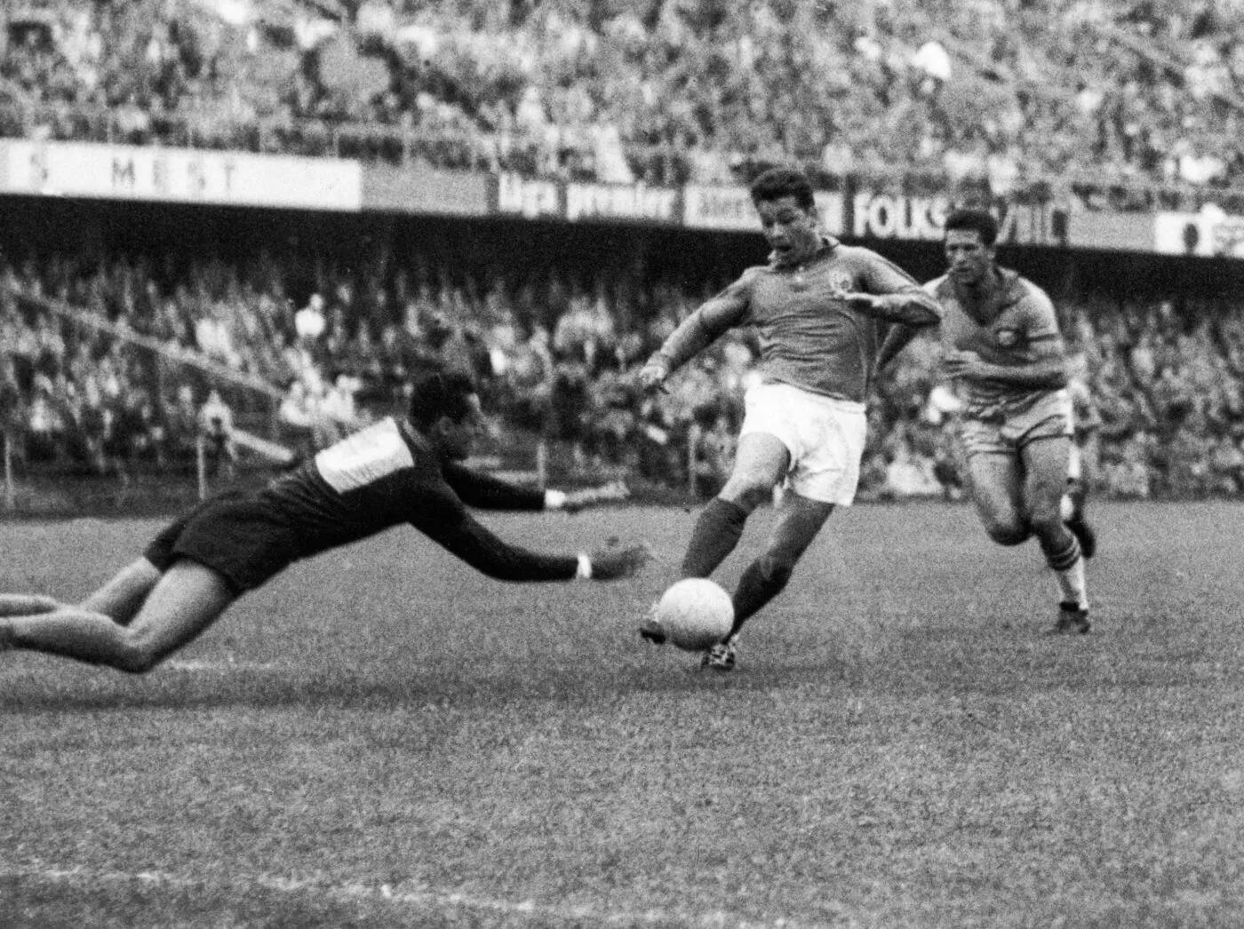 Les notes des 13 buts de Just Fontaine au Mondial 1958