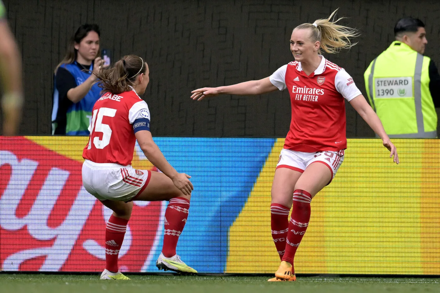 Nouveau record d'affluence pour un match féminin à l'Emirates