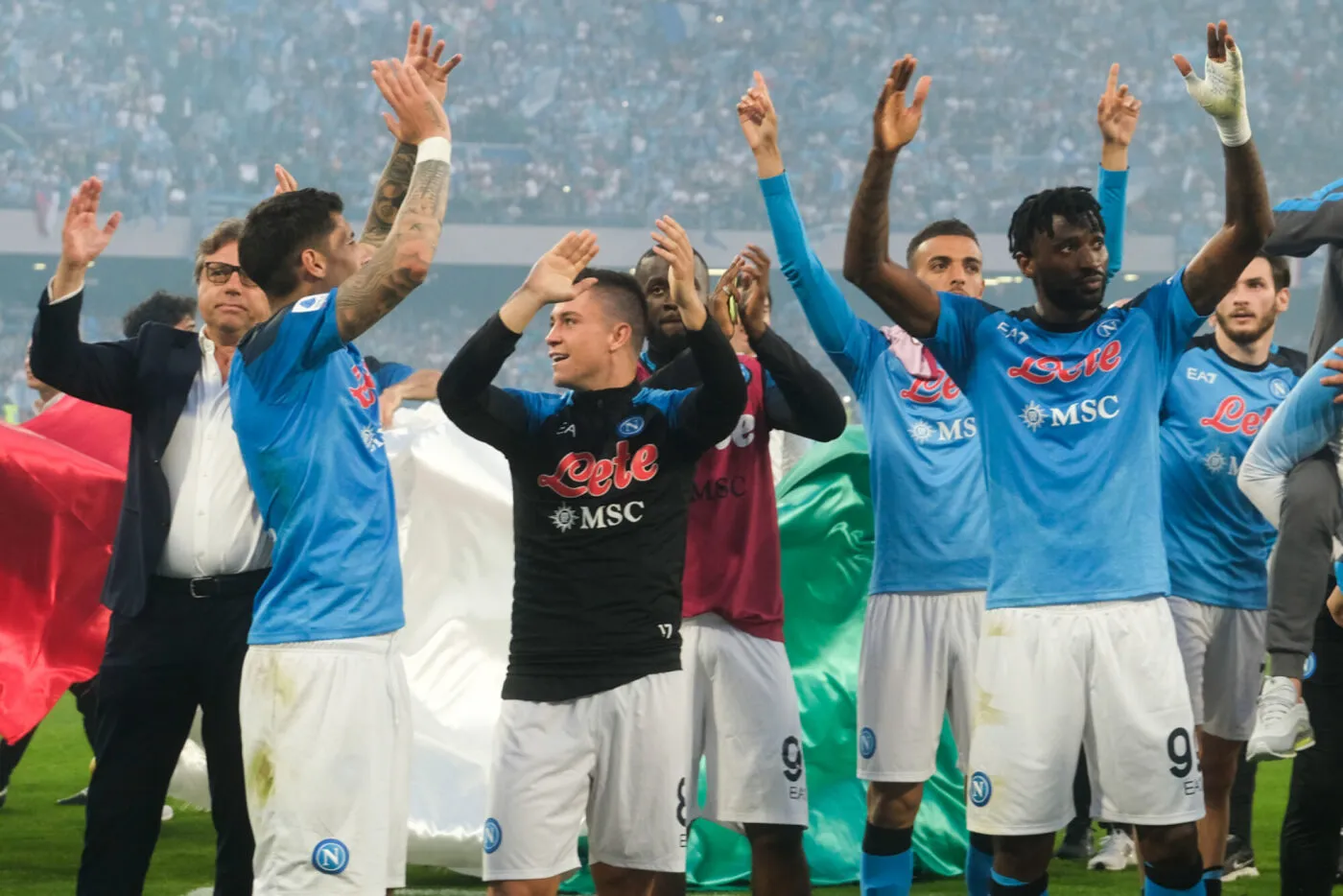 Foto Alessandro Garofalo/LaPresse 07 maggio 2023 - Salerno, Italia - sport, calcio - Napoli vs Fiorentina - Campionato italiano di calcio Serie A TIM 2022/2023 - Stadio Diego Armando Maradona. Nella foto: festeggiamenti finali SSC Napoli May 07, 2023 Napoli, Italy - sport, calcio - Napoli vs Fiorentina - Italian Serie A Football Championship 2022/2023 - Diego Armando Maradona Stadium. In the pic: final celebrations SSC Napoli - Photo by Icon sport