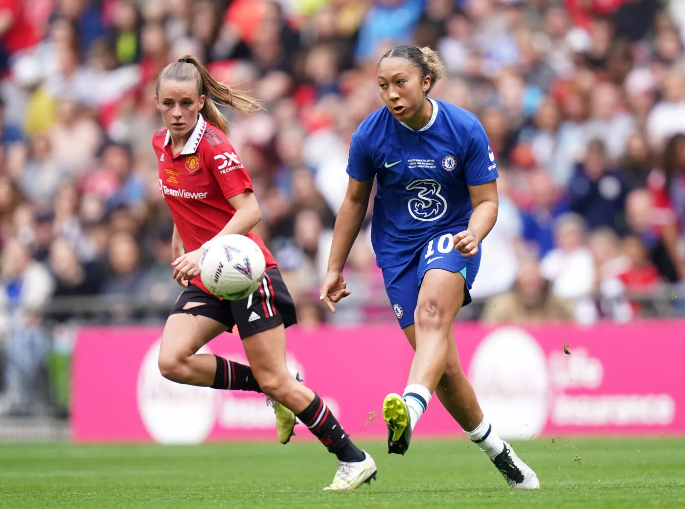 Lauren James prolonge l'aventure avec Chelsea