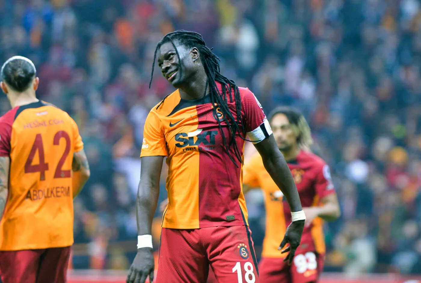 Gomis : « Des personnes sont sorties des décombres avec mon maillot&#8230;<span style="font-size:50%">&nbsp;</span>»