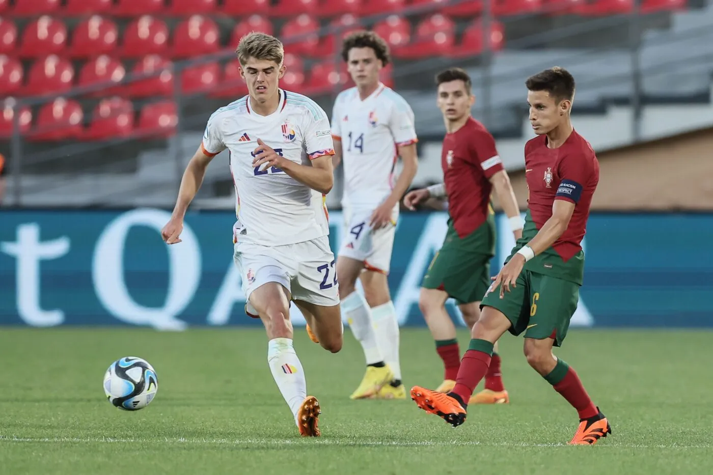 Le Portugal domine la Belgique et rejoint les quarts