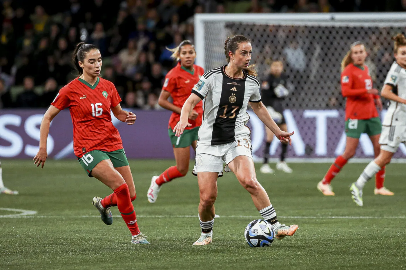 Melbourne, Australien, 24.07.2023: Sara Däbritz (Germany) kontrolliert den Ball waehrend des Spiels der Group H - FIFA Women's World Cup Australia &amp; New Zealand 2023 zwischen Deutschland und Marokko im Melbourne Rectangular Stadion am 24. July 2023 in Melbourne, Australien. (Foto von Andrew Wiseman/DeFodi Images) Melbourne, Australia, 24.07.2023: Sara Däbritz (Germany) controls the ball during the Group H - FIFA Women's World Cup Australia &amp; New Zealand 2023 match between Germany vs Morocco, Germany vs Morocco at Melbourne Rectangular Stadium on July 24, 2023 in Melbourne, Australia. (Photo by Andrew Wiseman/DeFodi Images) - Photo by Icon sport