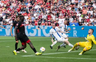 Leverkusen et Stuttgart déroulent, Wolfsbourg cale