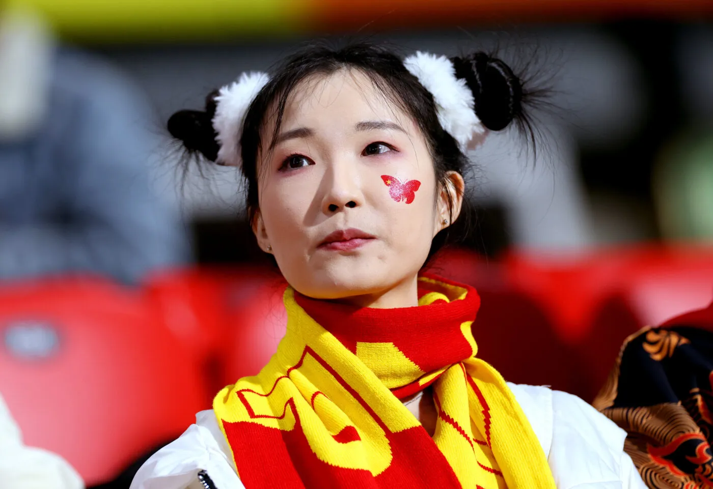 Des supporters chinois mécontents applaudissent….leurs adversaires