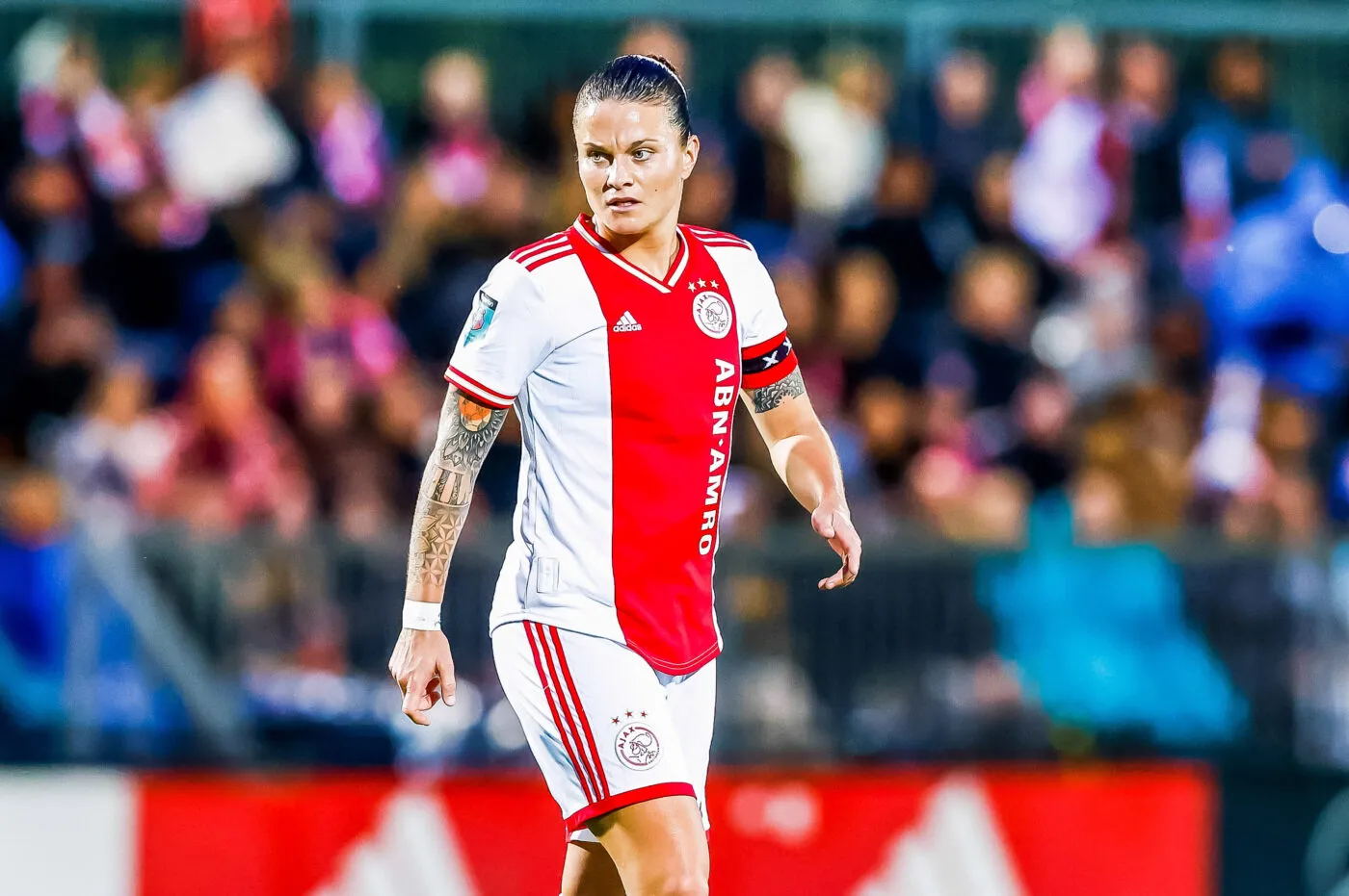 Le coup franc lunaire des féminines de l&rsquo;Ajax