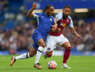 Chelsea et Sterling croquent Burnley