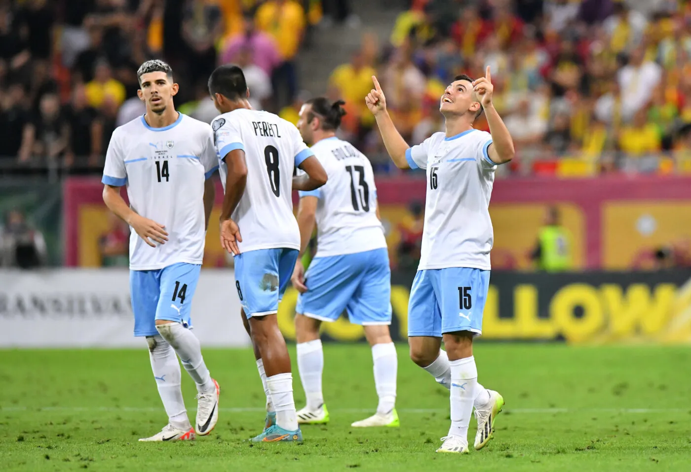 Bukarest, Rumaenien, 09.09.2023: Oscar Glouth (Israel) celebrate after scoring waehrend des Spiels der UEFA EURO 2024 Qualification - Group I zwischen Romania vs Israel im Arena Nationala am 09. September 2023 in Bukarest, Rumaenien. (Foto von Cristian Preda/DeFodi Images) Bucuresti , Romania , 09.09.2023: Oscar Glouth (Israel) celebrate after scoring during the UEFA EURO 2024 Qualification - Group I match between Romania vs Israel at Arena Nationala on September 9, 2023 in Bucuresti , Romania . (Photo by Cristian Preda/DeFodi Images) - Photo by Icon sport