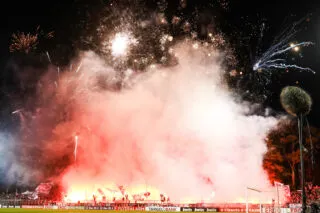 Quand le parcage de Francfort craque un feu d'artifice géant chez une D3