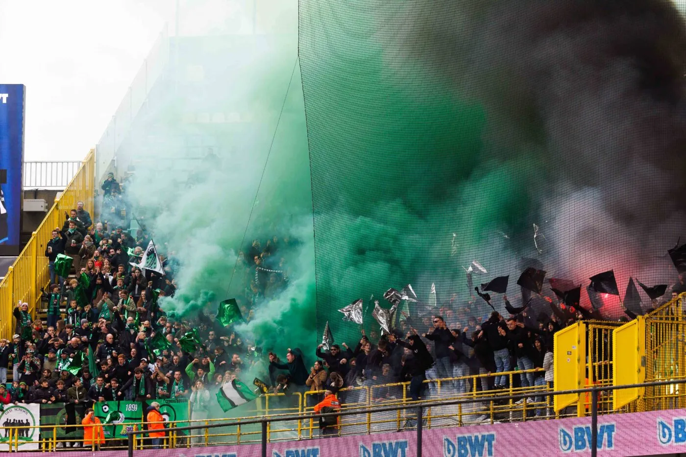 Des hooligans du Club Bruges ont attaqué des fans du Cercle Bruges