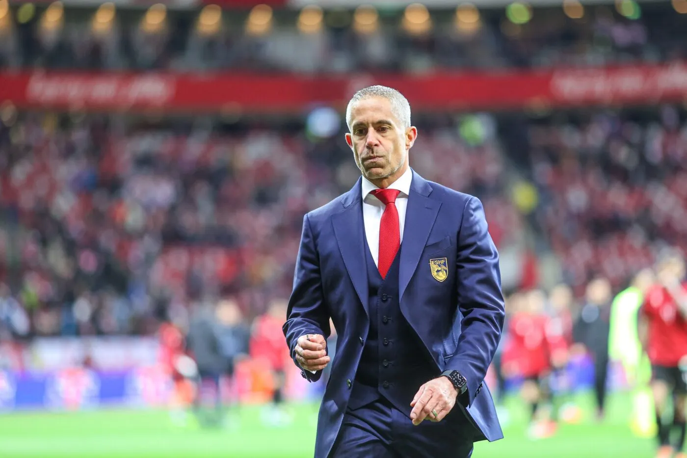 La célébration de Sylvinho après la qualification de l’Albanie à l’Euro 2024