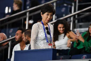 Michele Kang paie sa tournée aux supporters de l'OL