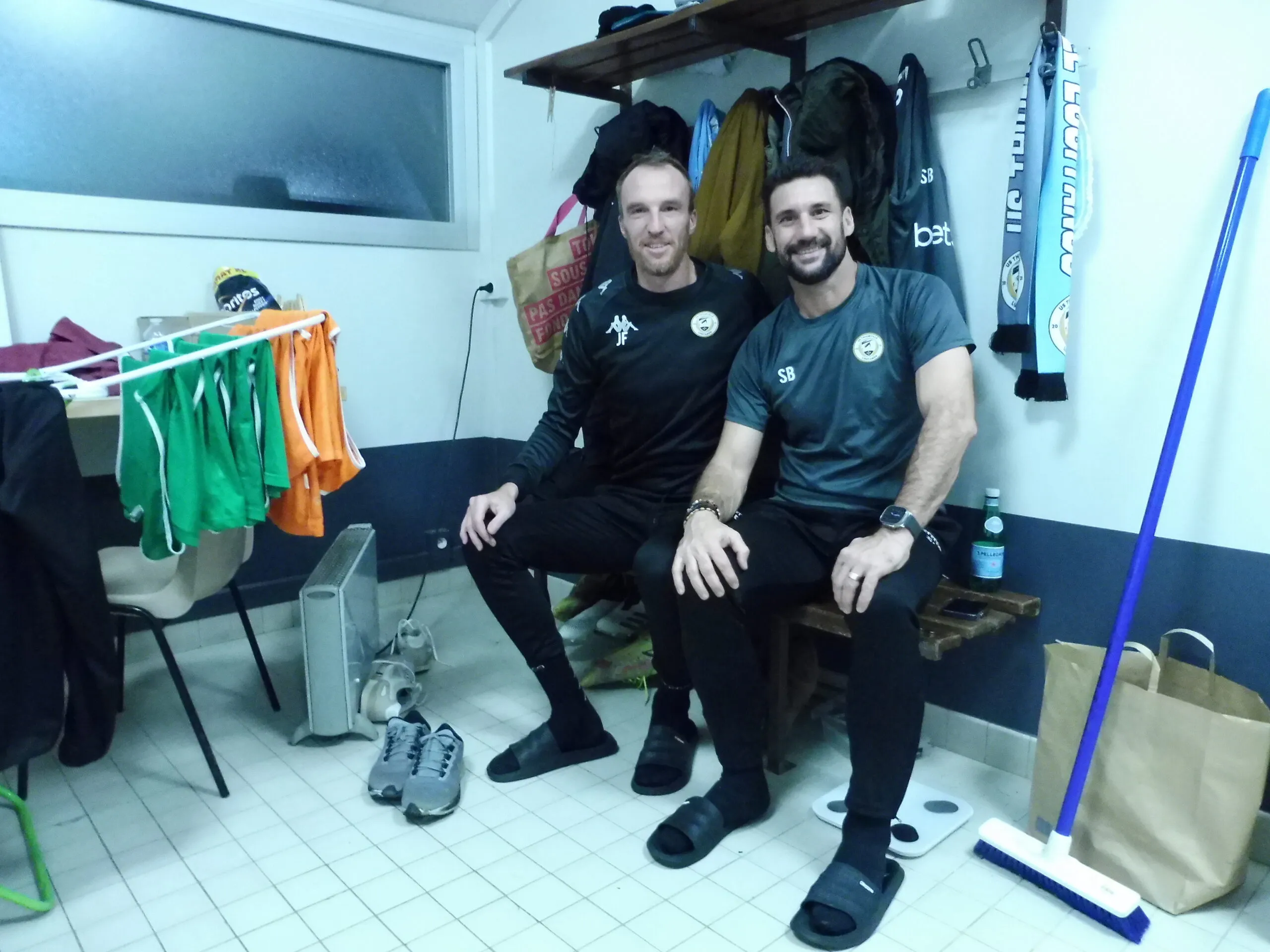 Julien François et son acolyte Stéphane Borbiconi, dans leur coloc thionvilloise.