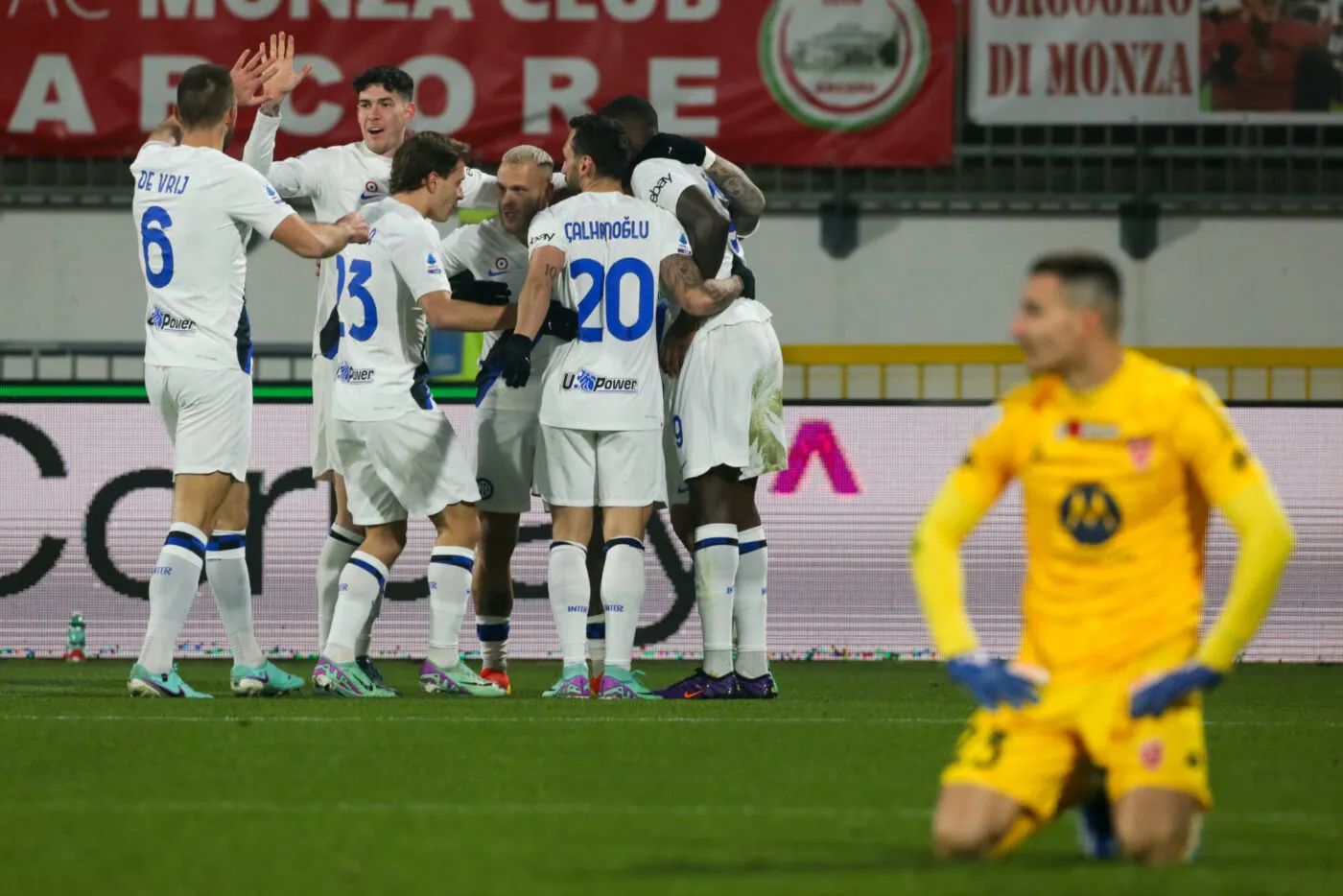 Foto Claudio Grassi/LaPresse 13 Gennaio 2024 - Monza, Italia - sport, calcio - Monza vs Inter - Campionato italiano di calcio Serie A TIM 2023/2024 - U-Power Stadium. Nella foto: esultanza dopo il gol del 0-2 Lautaro Martinez (FC Inter) January 13, 2024 - Monza, Italy - sport, soccer - AC Monza vs FC Inter Milan - Italian Serie A TIM Football Championship 2023/2024 - U-Power Stadium. In the pic: Lautaro Martinez (FC Inter) celebrates after scoring goal - Photo by Icon Sport