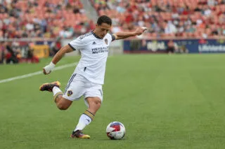 Chicharito est de retour dans son premier club