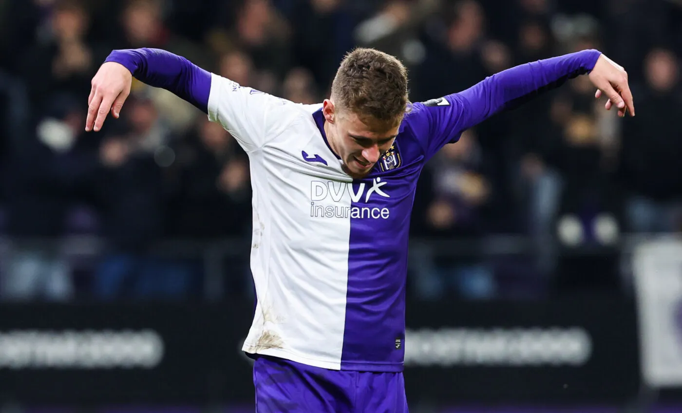 Thorgan Hazard rend hommage à son oiseau décédé