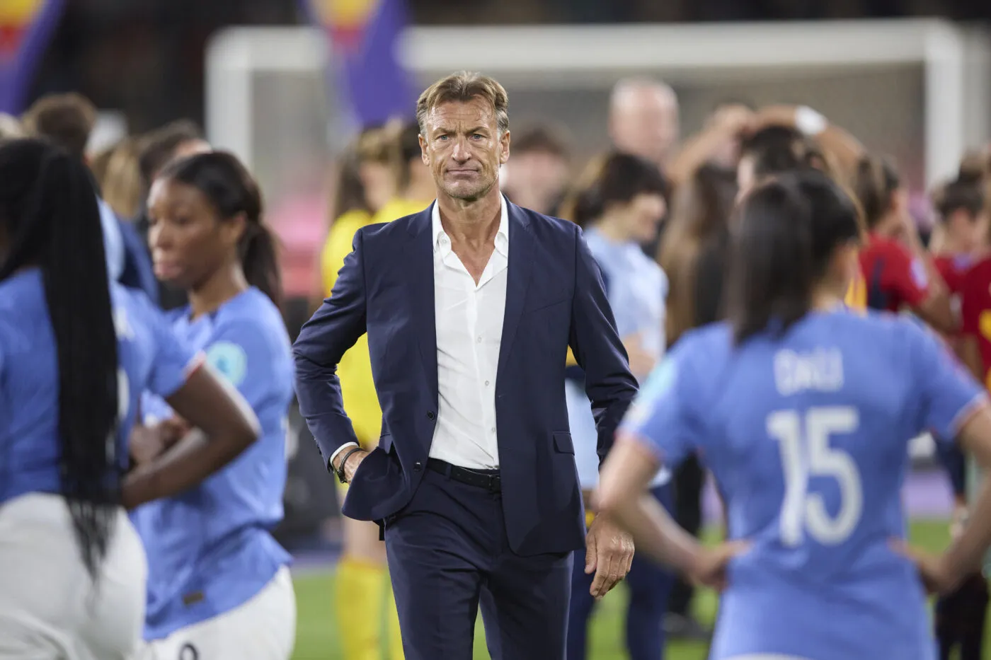 Seville, Spainen, 28.02.2024: Herve Renard, head coach of France schaut waehrend des Spiels der UEFA Women's Nations League 2024 Final zwischen Spain vs France im La Cartuja Stadion am 28. February 2024 in Seville, Spainen. (Foto von Manu Reino/DeFodi Images)  Seville, Spain, 28.02.2024: Herve Renard, head coach of France looks on during the UEFA Women's Nations League 2024 Final match between Spain vs France at the La Cartuja Stadium on February 28, 2024 in Seville, Spain. (Photo by Manu Reino/DeFodi Images)   - Photo by Icon Sport