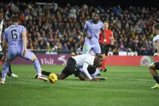 « Mouctar Diakhaby a la blessure la plus grave qu'un footballeur puisse subir au genou »