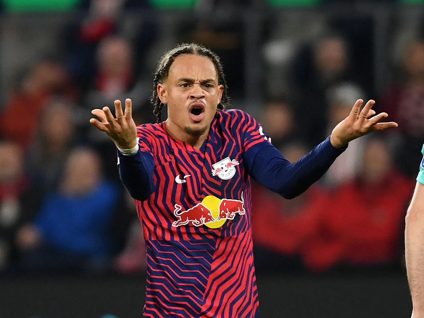 Koeln, Deutschland, 15.03.24: Xavi Simons (RB Leipzig) gestikuliert, gestik waehrend des Spiels der 1. Bundesliga zwischen 1. FC Koeln vs RB Leipzig im Rhein-Energie-Stadion  am 15. March 2024 in Koeln, Deutschland. (Foto von Ralf Treese/DeFodi Images)  Cologne, Germany, 15.03.24: Xavi Simons (RB Leipzig) gestures during the 1. Bundesliga match between 1. FC Koeln vs RB Leipzig at Rhein-Energie-Stadium on March 15, 2024 in Cologne, Germany. (Photo by Ralf Treese/DeFodi Images) DFB / DFL REGULATIONS PROHIBIT ANY USE OF PHOTOGRAPHS AS IMAGE SEQUENCES AND/OR QUASI-VIDEO.   - Photo by Icon Sport