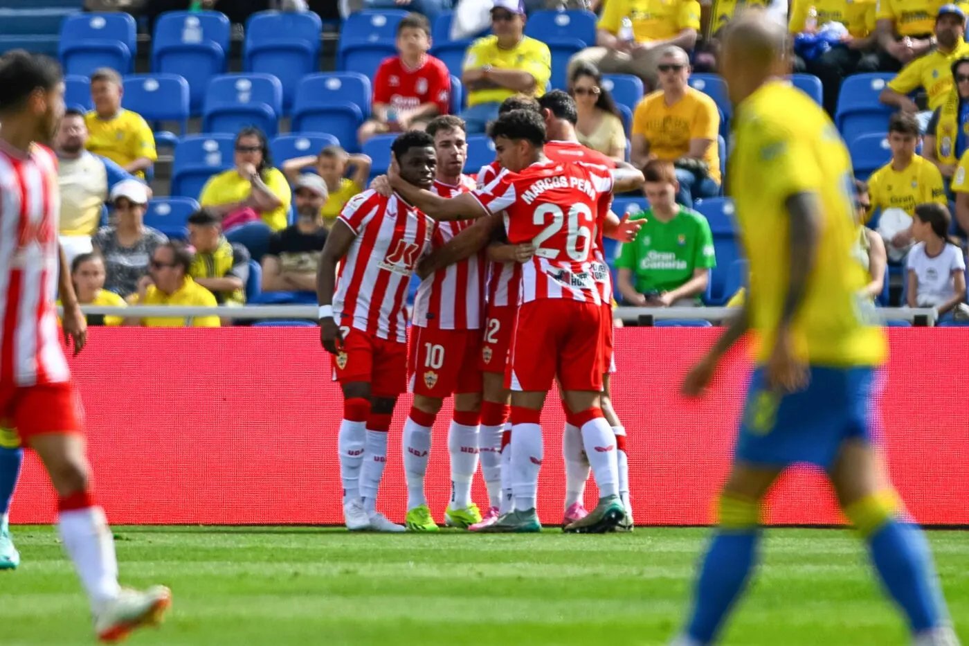 Almería se dépucelle à Las Palmas