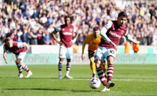 West Ham se rebiffe avec un corner direct de Ward-Prowse, match fou entre Aston Villa et Brentford