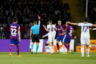 Barça-PSG : L’expulsion de Ronald Araújo qui relance le match