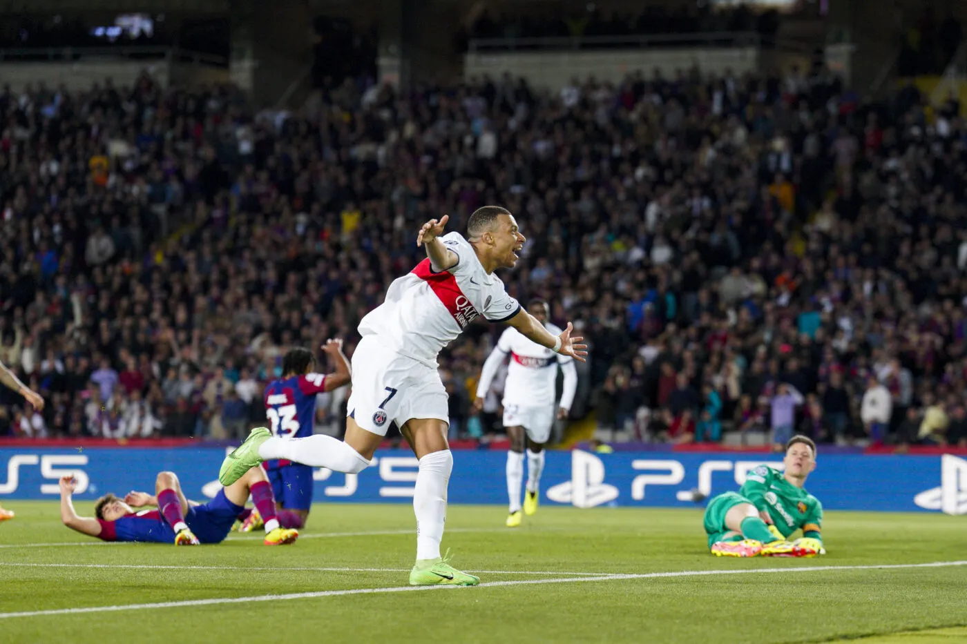 Le PSG s’offre le Barça et un dernier carré