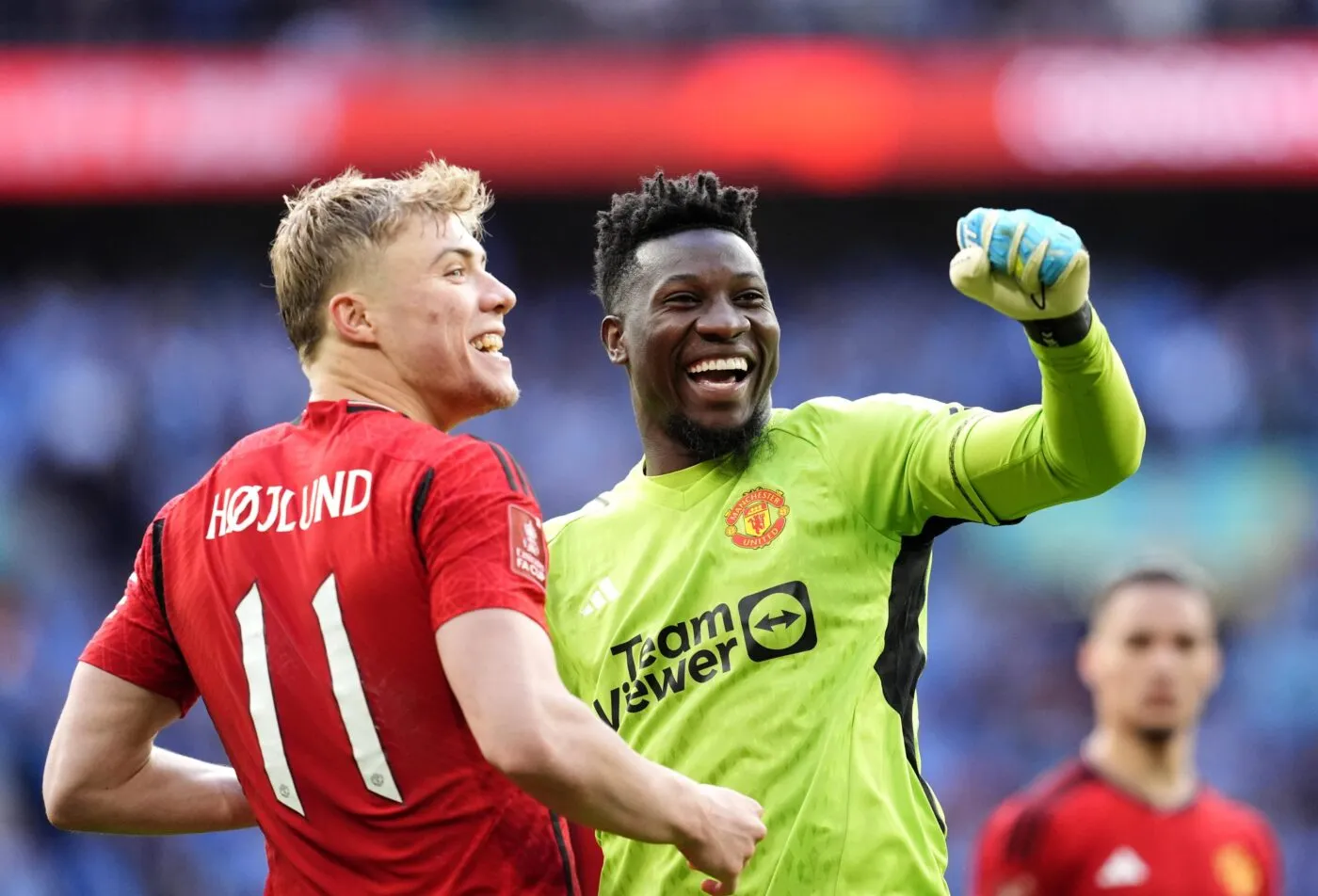 FA Cup : rattrapé de 3-0 à 3-3 par Coventry, Manchester United se qualifie en finale