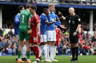 La VAR est fan de Luton, affirme la direction de Nottingham Forest