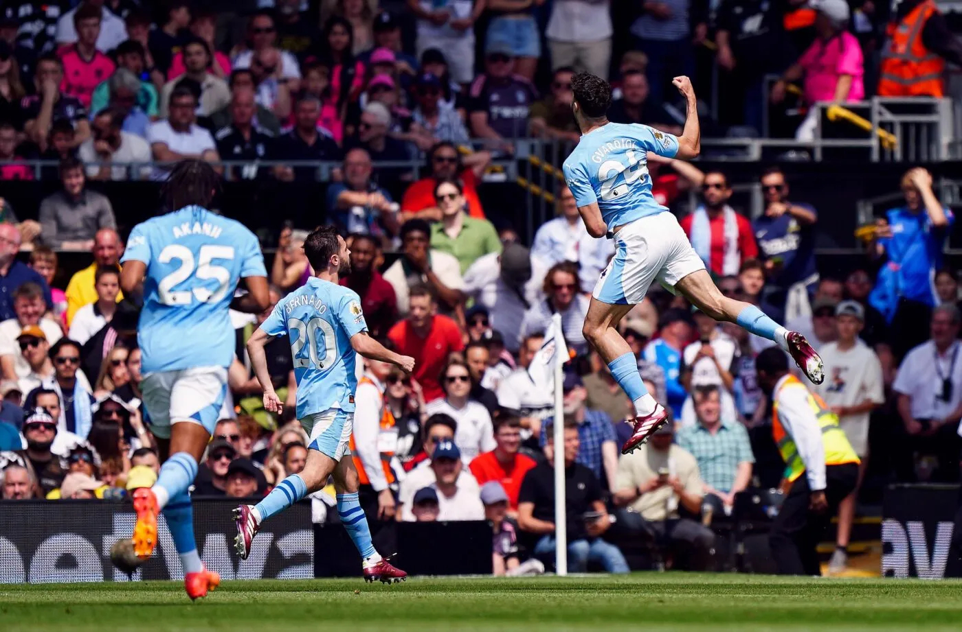 Manchester City éteint Fulham et reprend la tête du championnat