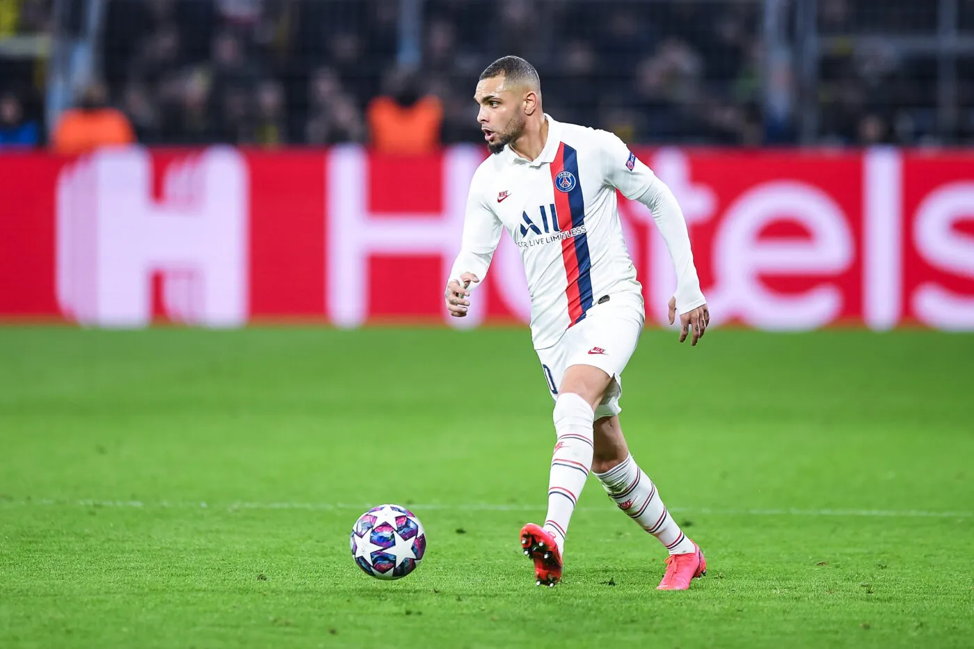 Kurzawa au PSG : tout est chaos