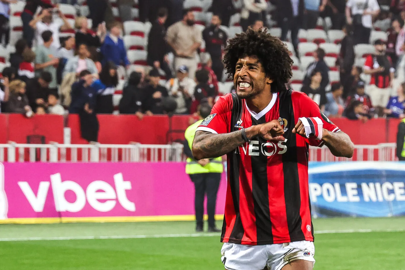 Dante prolonge le plaisir à Nice