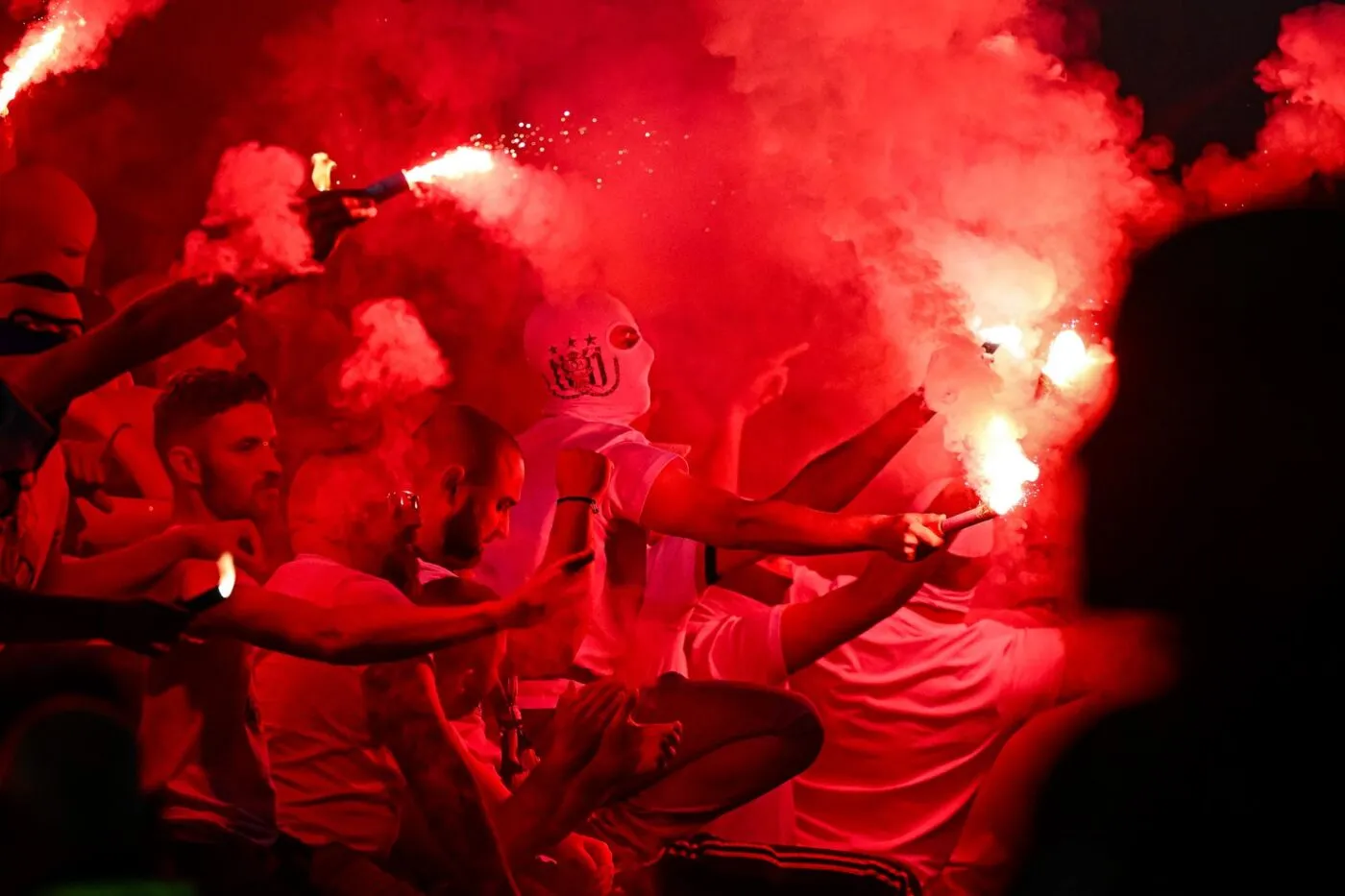 Le parquet d’Arras ouvre une enquête après les incidents entre supporters parisiens et lyonnais