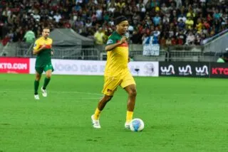 Ronaldinho a rejoué au football... au Venezuela