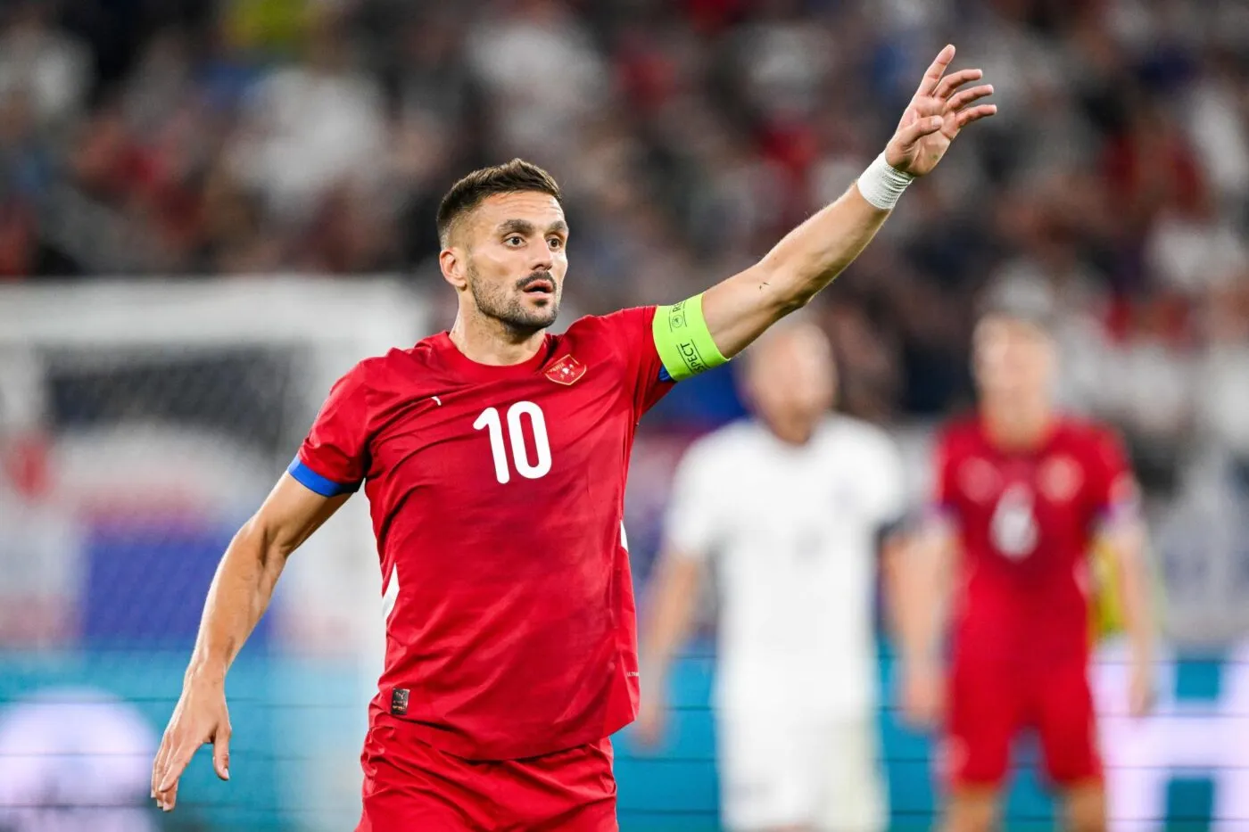 Dušan Tadić  prend sa retraite internationale