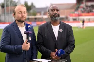 Le car régie de beIN Sports dégradé avant Grenoble-Laval