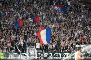 Les ultras du Beşiktaş menacent les ultras lyonnais