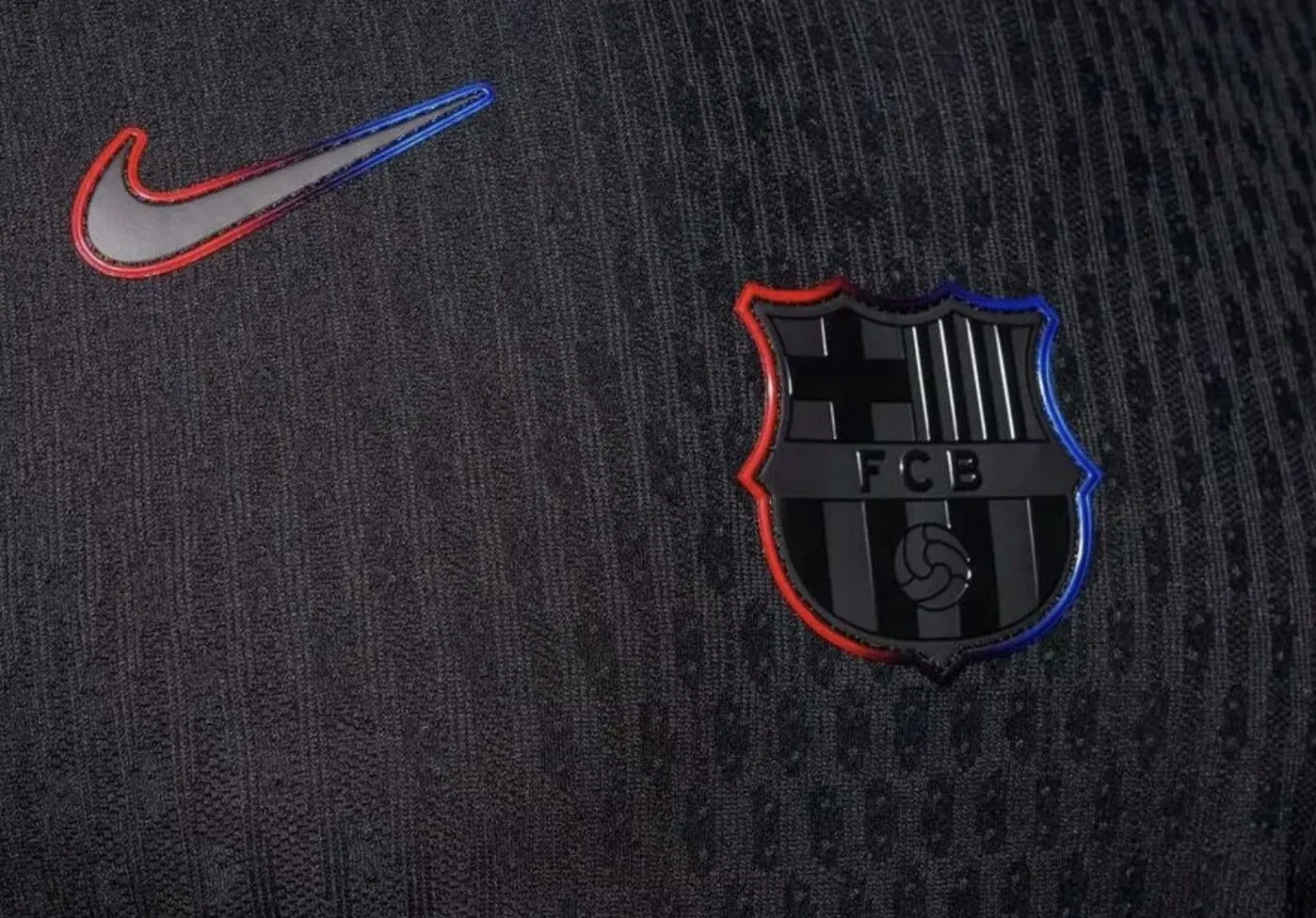 Le nouveau maillot du FC Barcelone reprend une tendance forte du moment