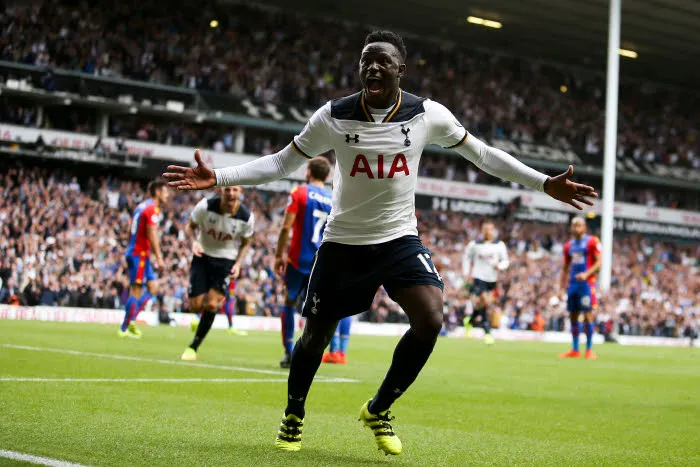 Wanyama pose avec des spaghettis pour la journée mondiale des pâtes