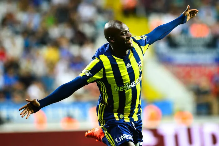 Le retourné magique de Moussa Sow