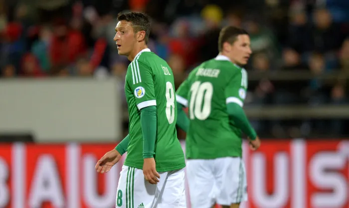 Özil et Draxler forfaits