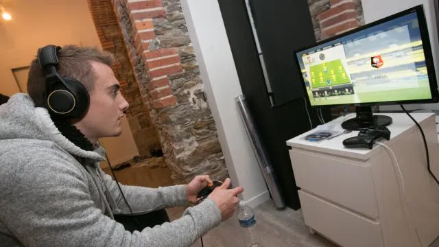 Valentin Rongier ne peut pas, il a un tournoi FIFA